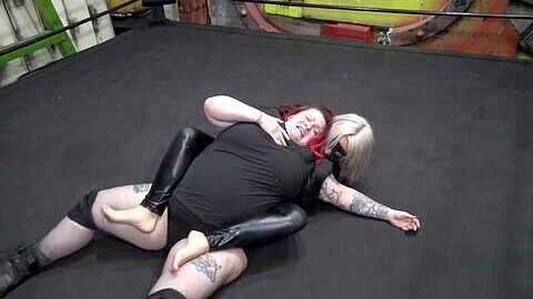Superheroine defeated, bbw lesbian wrestling, filme porno cu femei grase