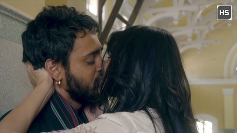Anushka Sharma - Súper sexy sesiones de besos apasionados en impresionante calidad 4K