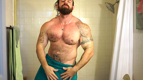Hairy bodybuilder, very hairy daddy shower, hairy gym man