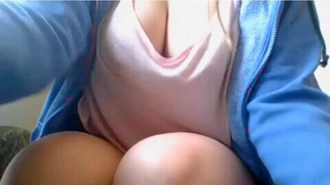 Web cam, thick thighs, big natural tits