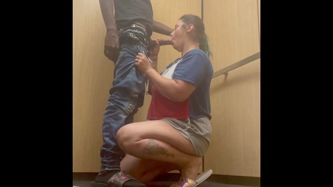 Naughty fun in the elevator with SluttBunnii