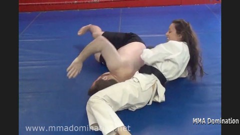 Mixed fight, struggle, headscissor