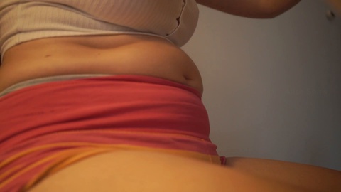 Belly stuffing, belly bloat, bloated belly