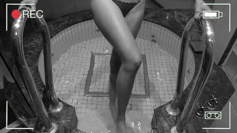 Security camera catches cheating wife enjoying a hot tub session in a hotel