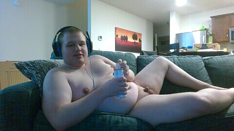 Horny chubby guy craves your cock - live webcam session