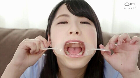 Teeth fetish, giantess mouth, japanese giantess vore