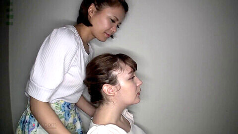 Lesbian nose, japanese lesbians nose licking, lesbianas lamiendose la nariz