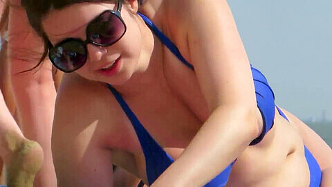 Di pantai telanjang, wanita gemuk telanjang bulat, amatoriale