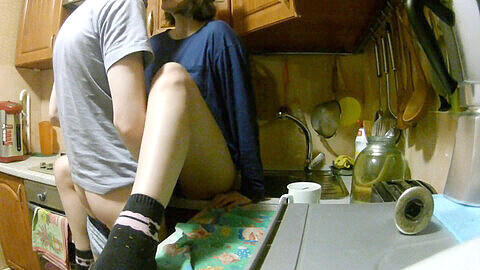 My wife cums in the kitchen [Home Video]