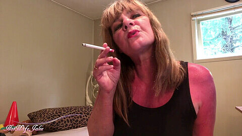 Smoking mom, millking, pike up mom