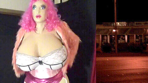 Juggsy-Ho-Doll - pink prostitute In 44 R cup Bra !