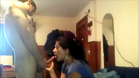 Pompino con ingoio lento, his mouth full cum, indian sperm in mouth