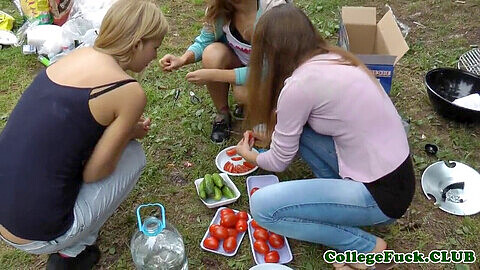 Mobiles, college babe, college outdoor